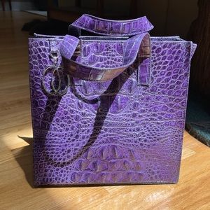 Veari Tote